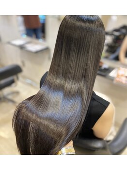 ラウンジシエロプラス(Lounge Cielo Plus)の写真/髪のうねりひろがりをおさえ、サラサラ艶髪と豊かなうるおいを叶えます♪