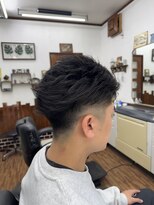 モリ フォレスト(モリ Forest)&nbsp;ツーブロミドルフェードワックス仕上げ