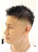 メンズベリーショート20代30代ツーブロフェードアップバング