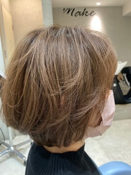 ニッチ(Niche) 大人かわいいふんわりボブ