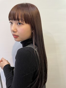 シロ(silo) long hair と wide bang
