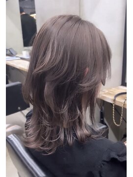 アルテ(ARTE) 【ARTE表参道/青山】大人外ハネレイヤーミディアム×アッシュ