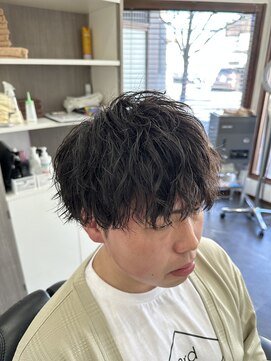 エイト(AITE) ツイストスパイラルパーマセンターパート<理容室>川口鳩ヶ谷49