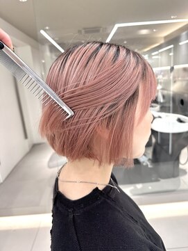 アールプラス 新宿(ar+) ペールピンク