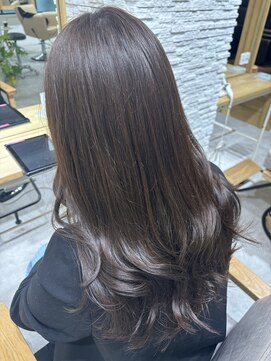 クシェル バイ リリア(kuschel by LILIA.) 艶々透明感カラー