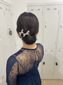 アッシュ 下北沢店(Ash) タイトシニヨンアレンジ