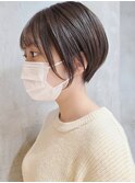 大人ショートボブヘア切りっぱなしボブ丸みショートヘア30代40代