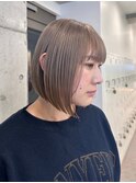 ショートボブミルクティーベージュカラーダブルカラーハイトーン