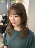 大人ミディアムレイヤー/シャギー/前髪あり/20代30代40代