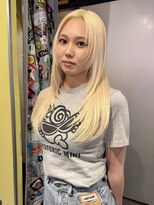 シリー(Silly)&nbsp;通ってくれてるからリタッチのみ！【ブロンド×レイヤーカット】