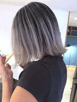 ブレイズヘアー(BLAZEhair)&nbsp;【コントラストデザイン】ホワイトバレイヤージュ×ブリーチ２回