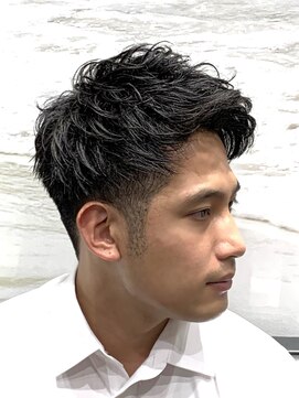 ヨシザワインク プレミアム 横浜 桜木町店(YOSHIZAWA Inc. PREMIUM) 【ヨシザワ横浜】20代30代アップバングビジカジショート