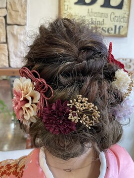 サロンドノア(Salon de NoA) 卒業式アップヘア