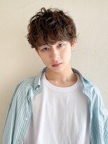 フォーミーマッシュ×スパイラルパーマ×清潔感
