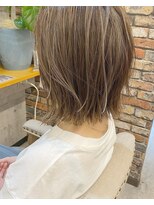 ルーナヘアー(LUNA hair)&nbsp;『京都 ルーナ』ハイトーン ハイライト 前下がりボブ