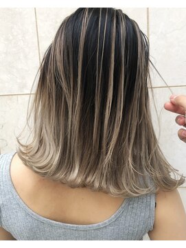 サイン 表参道(SIGN) グレージュのバレイヤージュ　ケアブリーチ/ケアカラー