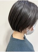 黒髪レイヤーボブ