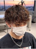 ツーブロック 刈り上げマッシュ 波巻きパーマ