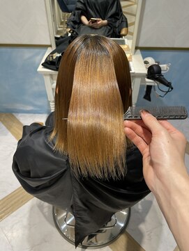 ロンド ストラーダ 心斎橋(Lond strada) ★酸性ストレートで艶々綺麗な美髪★