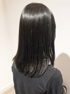 アルフレッド 桜本町店(alfRed) ミディアムレイヤー　髪質改善　つや髪　20代30代40代