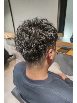 リリー(Lily) ツーブロパーマ