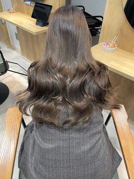 リト(riTo) 20代暗めカラーデザインカラーロングオリーブグレージュベージュ