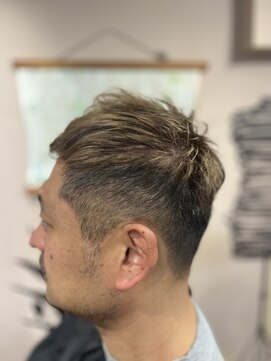 カムデンタウン(Camden Town) ショートハイライトスタイル「白髪ぼかし」20代,30代,40代,50代