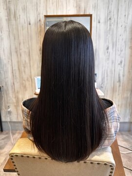 エヌアンドエー 杉戸高野台店(N&A) 大人綺麗なサラ艶ロングストレート 髪質改善Tr縮毛矯正