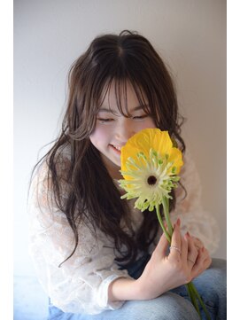 ヘアーアンドメイク ヒューラ 立川店(HAIR&MAKE hurra) ロングレイヤー×シアーベージュ