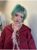 ミントとパープルのオン眉ボブウルフ