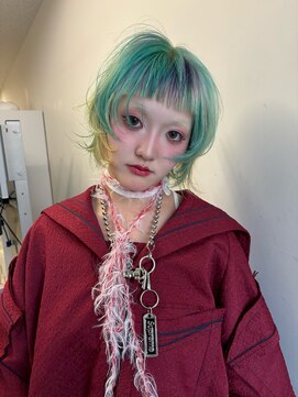 レコ 渋谷(LECO) ミントとパープルのオン眉ボブウルフ