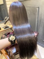 ブランシュ バイ アルティナ(Blanche by artina)&nbsp;髪質改善_シルクストレート_グレージュ