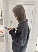 YOKE 切りっぱなしボブ外ハネミルクティーグレージュブリーチ