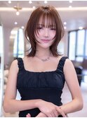 20代30代大人かわいいこなれミディくびれレイヤーベージュカラー