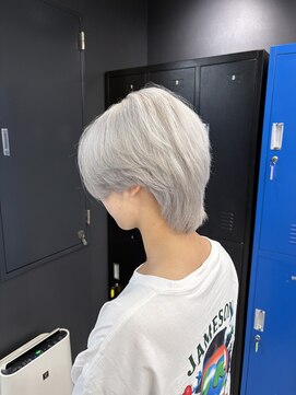 ホワイト 梅田(white) ホワイトカラー×ショート>