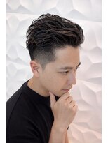 ゼロスバーバー(0's BARBER SHOP)&nbsp;ナチュラルメンズパーマ/ツーブロ/アップバング/ビジネス爽やか