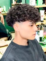 プロショップウェーブ セカンド(PRO SHOP WAVE II)&nbsp;スペインカール/フェザーパーマ/メンズパーマ/テーパーフェード