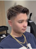 メンズヘア全流しアップバングハイライトブリーチカラーフェード
