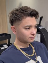 ノラ ギンザ(NORA GINZA)&nbsp;メンズヘア全流しアップバングハイライトブリーチカラーフェード