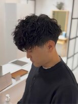 カミケンネオ(kamiken.neo)&nbsp;波巻きテーパーフェードで海外風ヘア【カミケンネオ/郡山市】