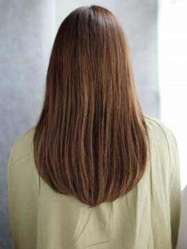 ナル 白山神社参道通り店(nalu) シースルーバングのナチュラルストレートスタイル