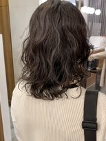 ビュートリアム ギンザ(BEAUTRIUM)&nbsp;仕上げが簡単◇外国人風ウェーブパーマ◇セミディー