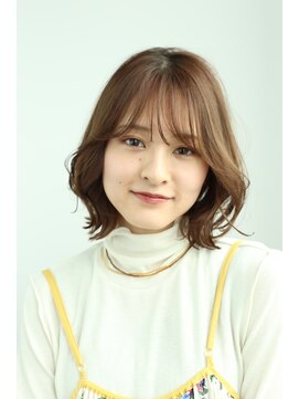 エクリ シセイドウ 麻布十番店(equri×SHISEIDO) くびれ外ハネスタイル