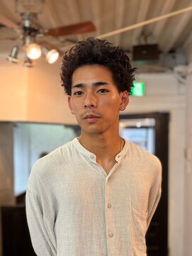 ビーバイエイトジェンツ(Bee by EIGHT GENTS) カルマパーマ/ベリーショート/ダークアッシュ/ニュアンスパーマ