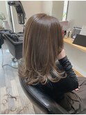 アッシュベージュ