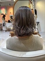 スペックホルダーミミ(Spec Holder mimi) アッシュグレー 冬カラー ボブカット