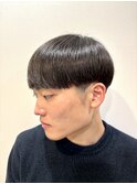 ノーセットまとまるツーブロック刈り上げ重ためマッシュ