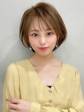 ラルユー 金山(LallYou) ひし形ショートボブレイヤーイメチェン美髪ホワイトブロンド