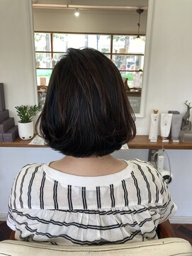 ヘアーアンドメイクアップモパ ショートボブ