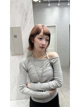 ロンド レア 天神大名店(Lond Le’a) ホワイトブロンド/外ハネボブ/美髪/ワイドバング/ブルーブラック